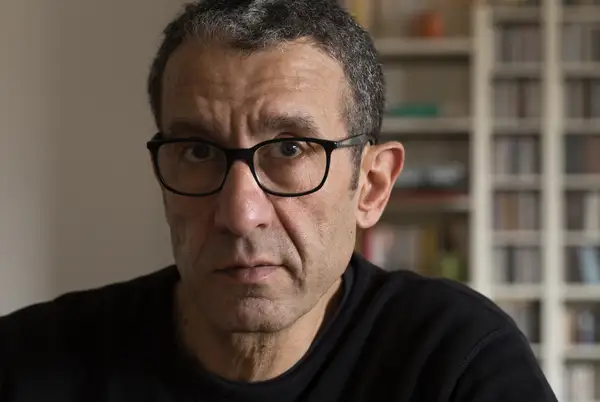 Arte e resistenza, cornetto e caffè: domenica la Palestina si racconta attraverso i libri fotografici