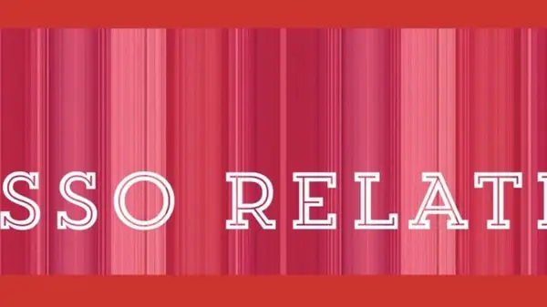 Il Rosso che Seduce: Arte e Sapori si Incontrano a Modena