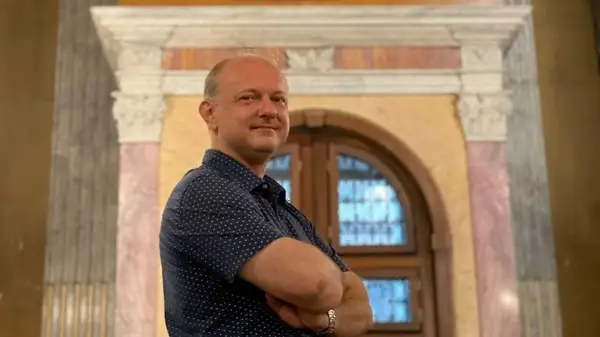 Quando la musica sacra diventa spettacolo: Macera sbarca a Modena