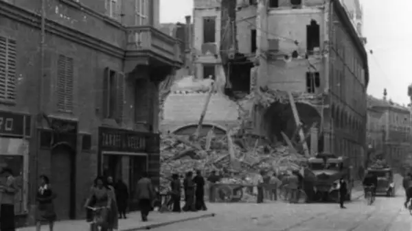 Camminando tra le macerie della memoria: Modena sotto le bombe rivive