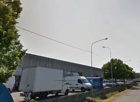 Notte di razzie in via Pacinotti