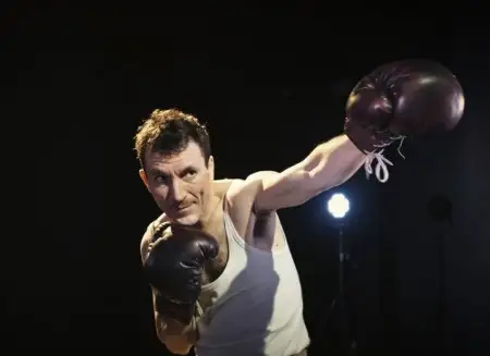 I pugni che salvarono una vita