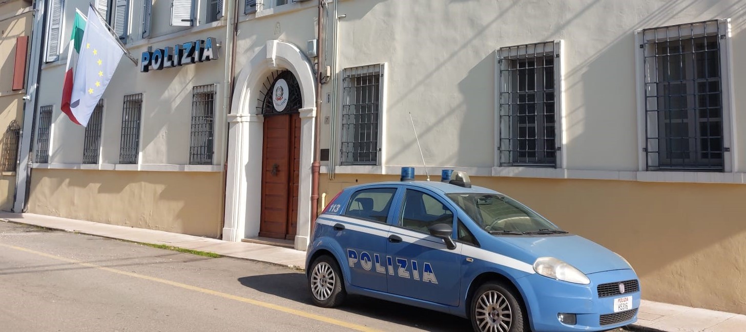 Aggredisce sanitari del 118 con un cutter: arrestato a Mirandola