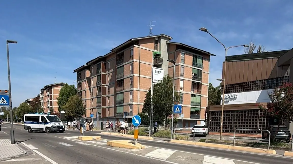 Pedalava verso casa, investito e ucciso in via Nuova Ponente: l'ultimo strappo di un anziano ciclista