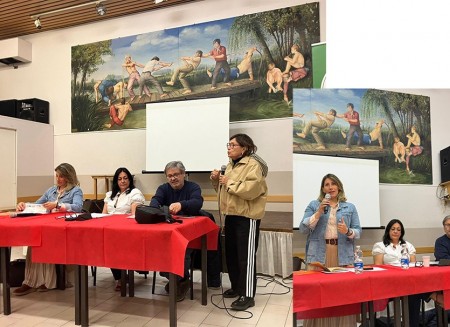 Bambini che non nascono: a Carpi il PD si interroga sul futuro di un Paese che invecchia