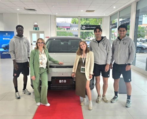 Biancorossa e a corrente alternata: il Carpi incontra la Leapmotor B10