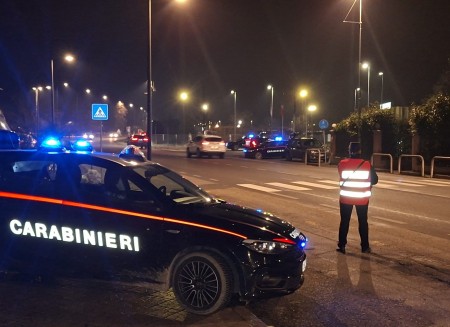 Al Borgogioioso e in piazza Martiri, la merce sparisce prima delle casse: tre denunce in due giorni