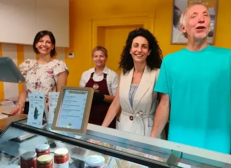 Un tortellino impastato in carcere: a Modena apre la bottega che sa di libertà (e passa anche per Carpi)