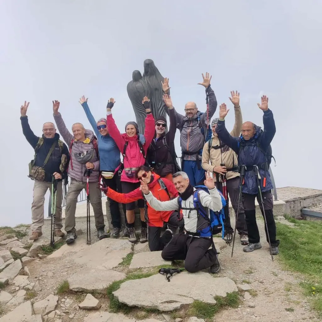 Ottant'anni di passo in passo: i soci del CAI di Carpi conquistano il Cimone