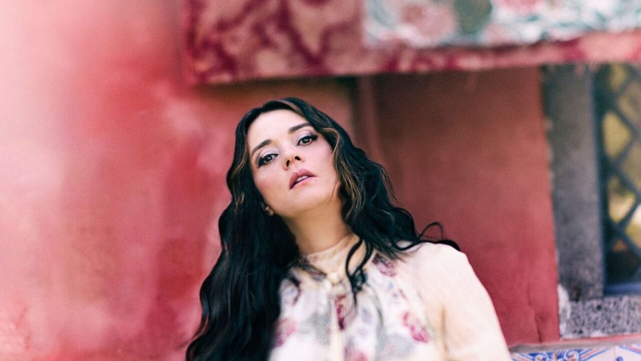 Carmen Consoli porta la Sicilia plurilingue a Modena: «Amuri luci» è il concerto dell'anno
