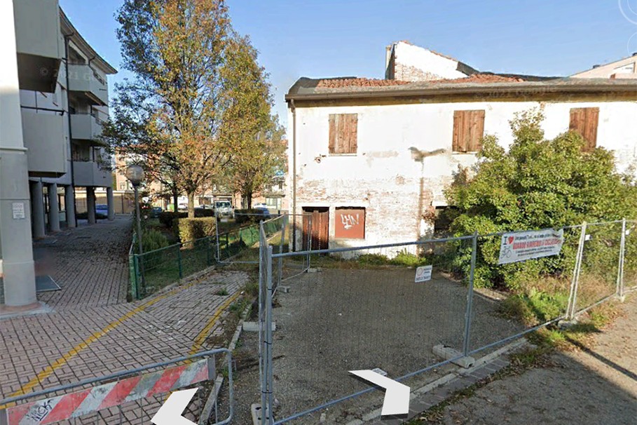 Carpi, tribunale dichiara illegale la pista ciclabile dietro l'ex Mulino delle Pile