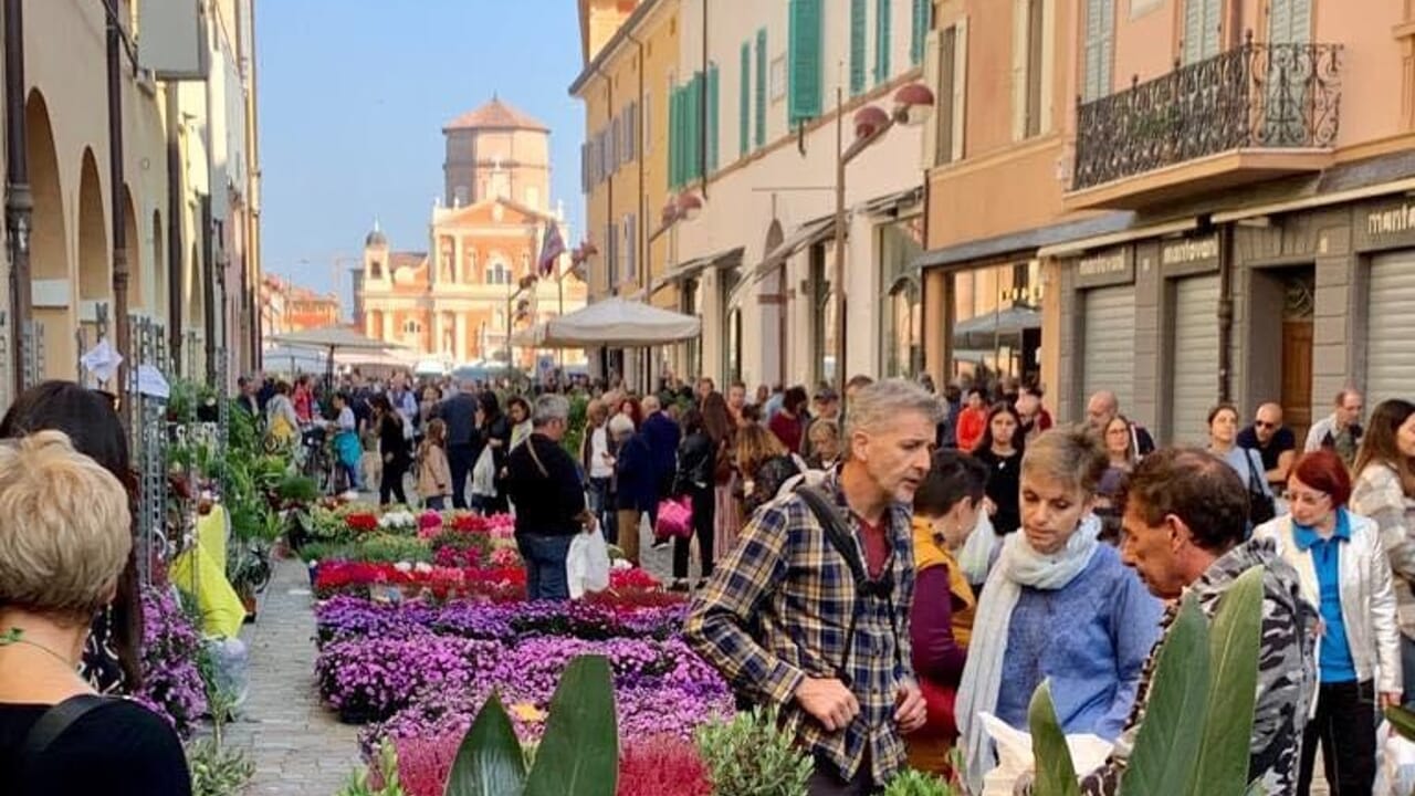 Carpinfiore: quando il centro storico diventa un Eden a colori