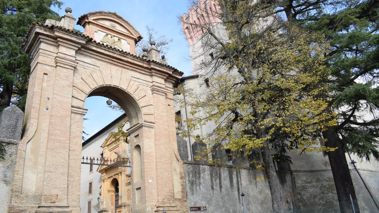 Castello di Guiglia: tra storia e leggenda, un weekend d'arte