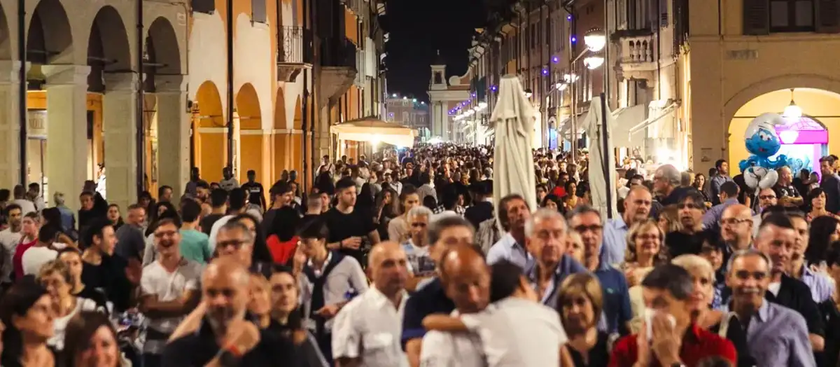 Notte Bianca a Carpi: il 6 giugno il centro storico non dorme (e ha ottime scuse per farlo)