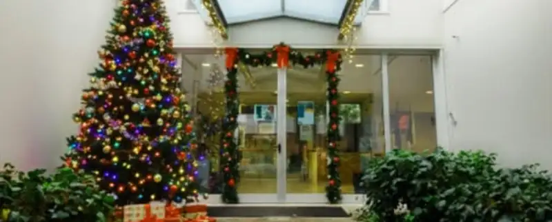 Festività natalizie a Novi: chiusura uffici comunali e servizi sanitari