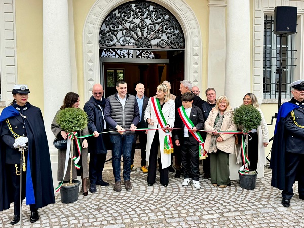 Concordia ritrova il suo palazzo: riapre il municipio danneggiato dal sisma