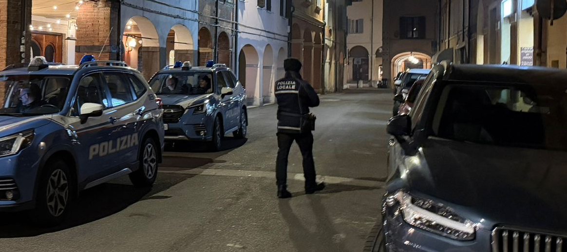 Controlli a tappeto a Carpi: 109 persone identificate, espulso cittadino ghanese irregolare