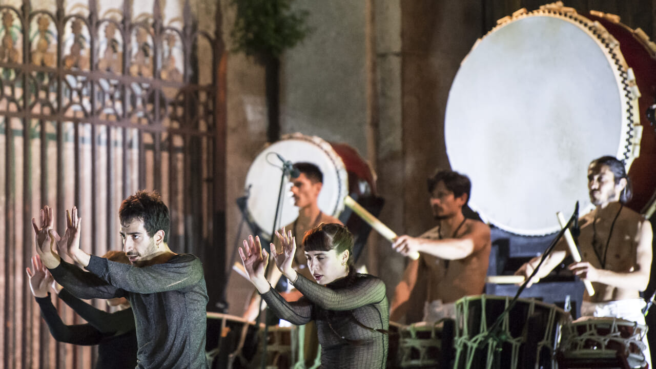 Dalla danza siciliana ai tamburi giapponesi: un ponte culturale tra vulcani fratelli