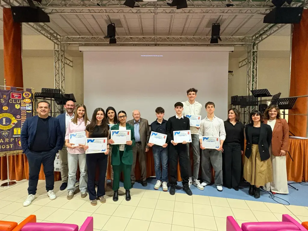 La Faretra compie 23 anni: a Carpi otto ragazzi premiati dai Lions per il merito