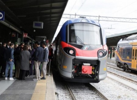 Ferroviaria sotto i ferri: chi paga sono i pendolari