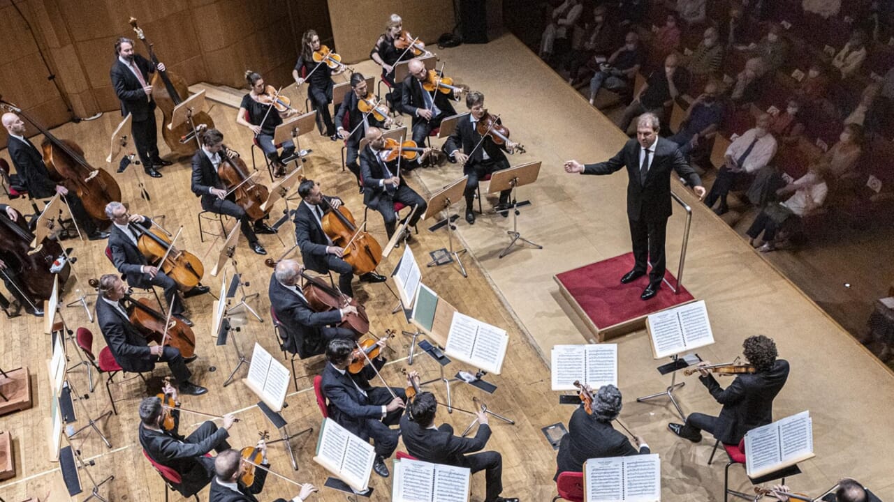Gatti dirige l'Orchestra Mozart: tre giganti della sinfonica