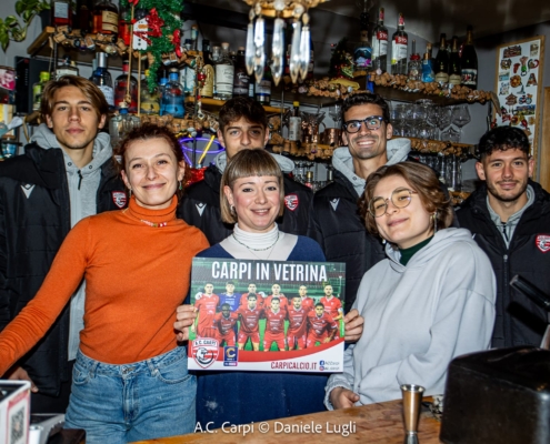 I biancorossi scendono in strada per il commercio carpigiano