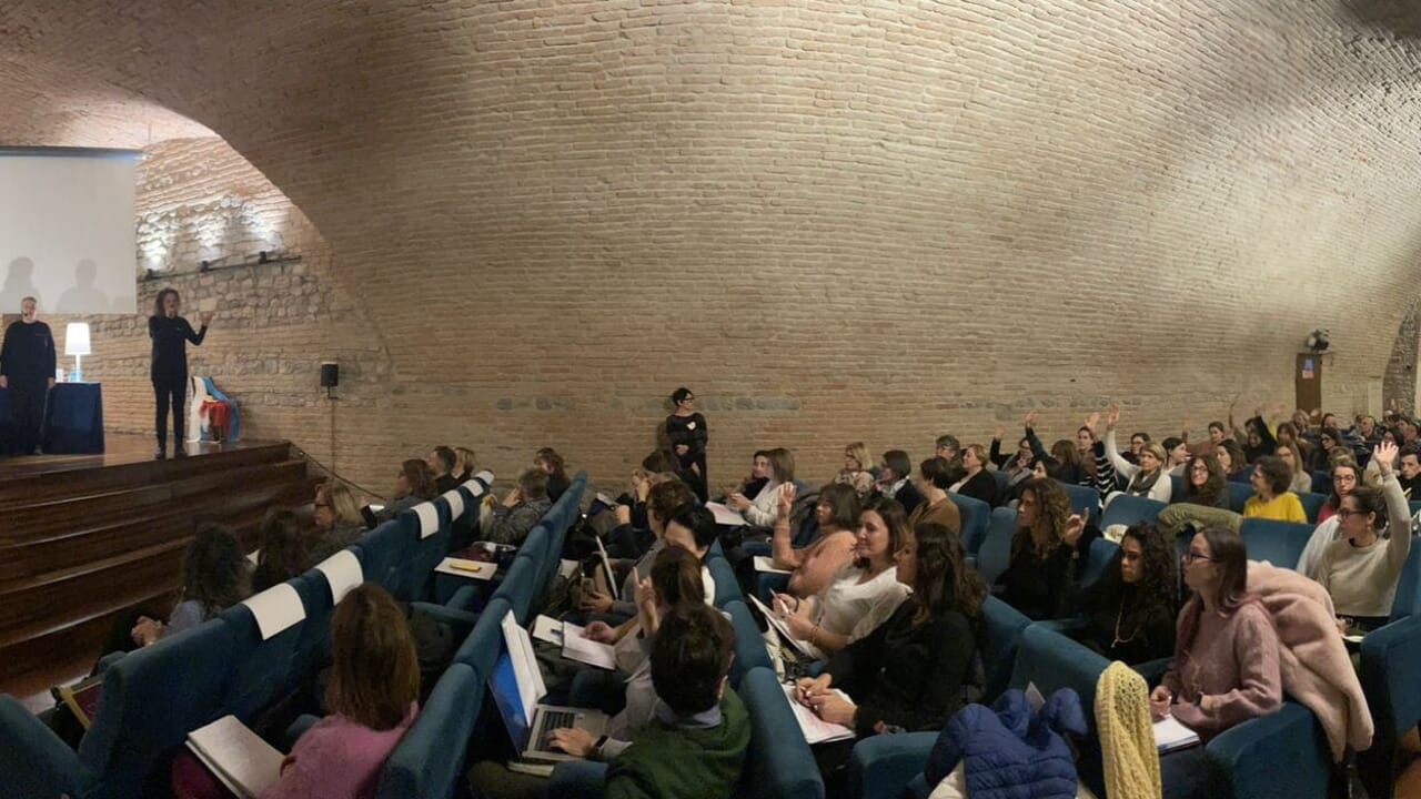 I Piccoli al Centro: Convegno per Non Separare i Sogni