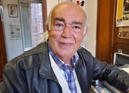 Le risate natalizie di Oscar Sacchi conquistano Novi