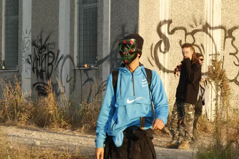 Maxi rave party a Campogalliano: 5mila persone bloccano il traffico