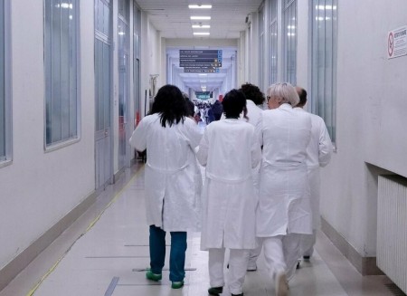 Medici in sciopero, ma l'urgenza non si ferma