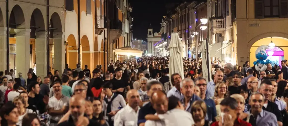 Sei mercoledì di shopping, musica e mercatini per animare il cuore di Carpi