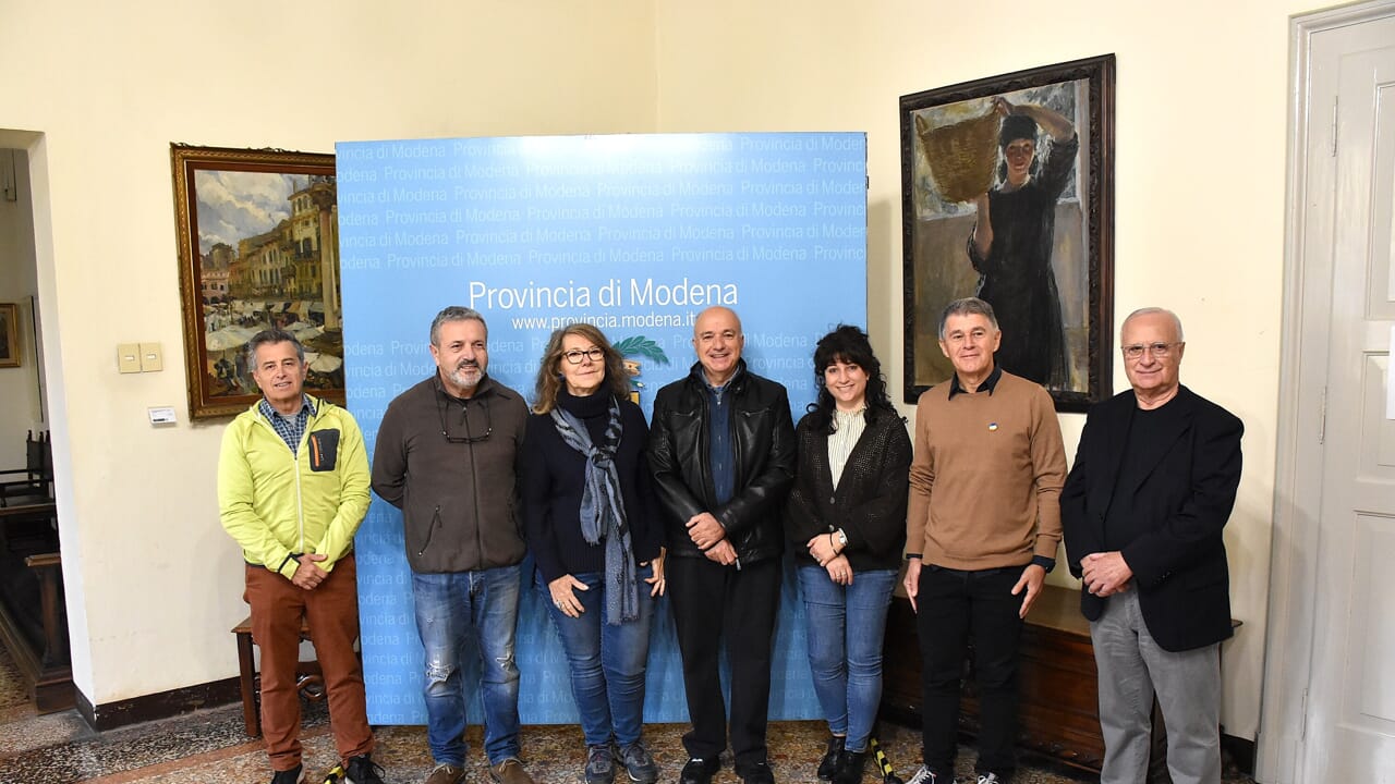 Obiettivi a fuoco: il Castello di Levizzano si trasforma in galleria d'arte per FotoArt 2024