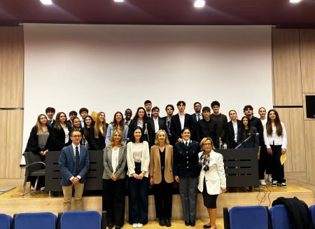 Quando i giovani fanno processo alla società