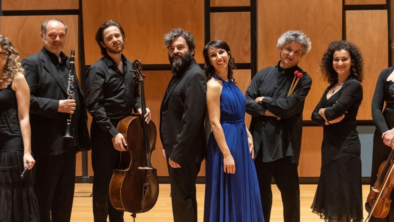 Quando il passato incontra il futuro: il GAMO Ensemble sbarca all'Hangar Rosso Tiepido