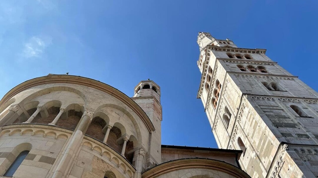 Quando Modena riapre le porte del Medioevo dalla Ghirlandina