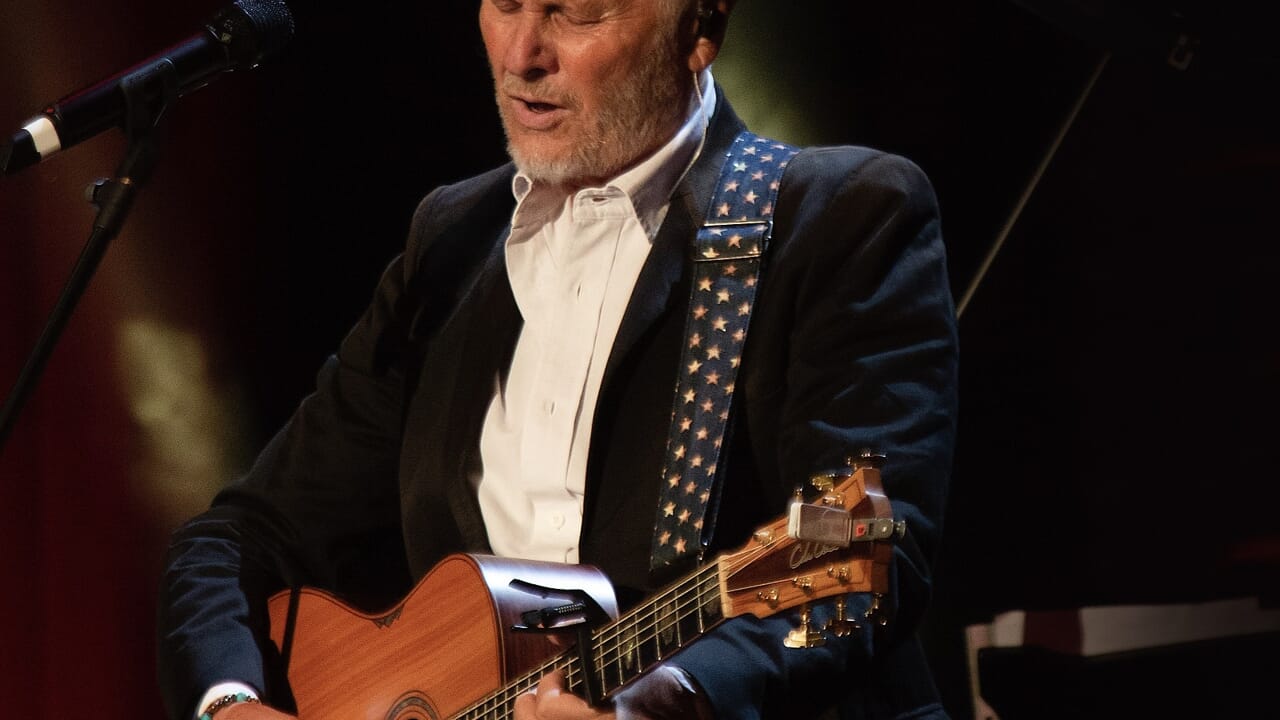 Ron cambia registro: da Vessicchio alla band storica