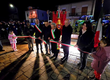 Sant'Antonio torna a splendere: inaugurata la nuova piazza