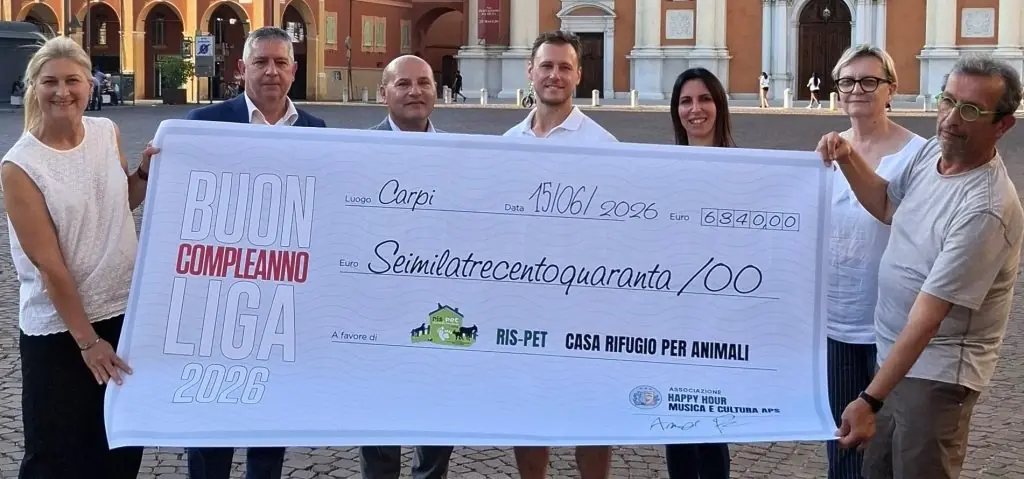 Seicento cuori in platea, e seimila euro agli animali di Panzano: il regalo di Liga è per chi non ha voce