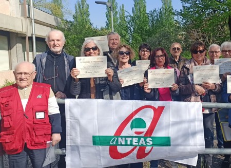 Seniors al computer: 13 anni di Generazioni in Rete