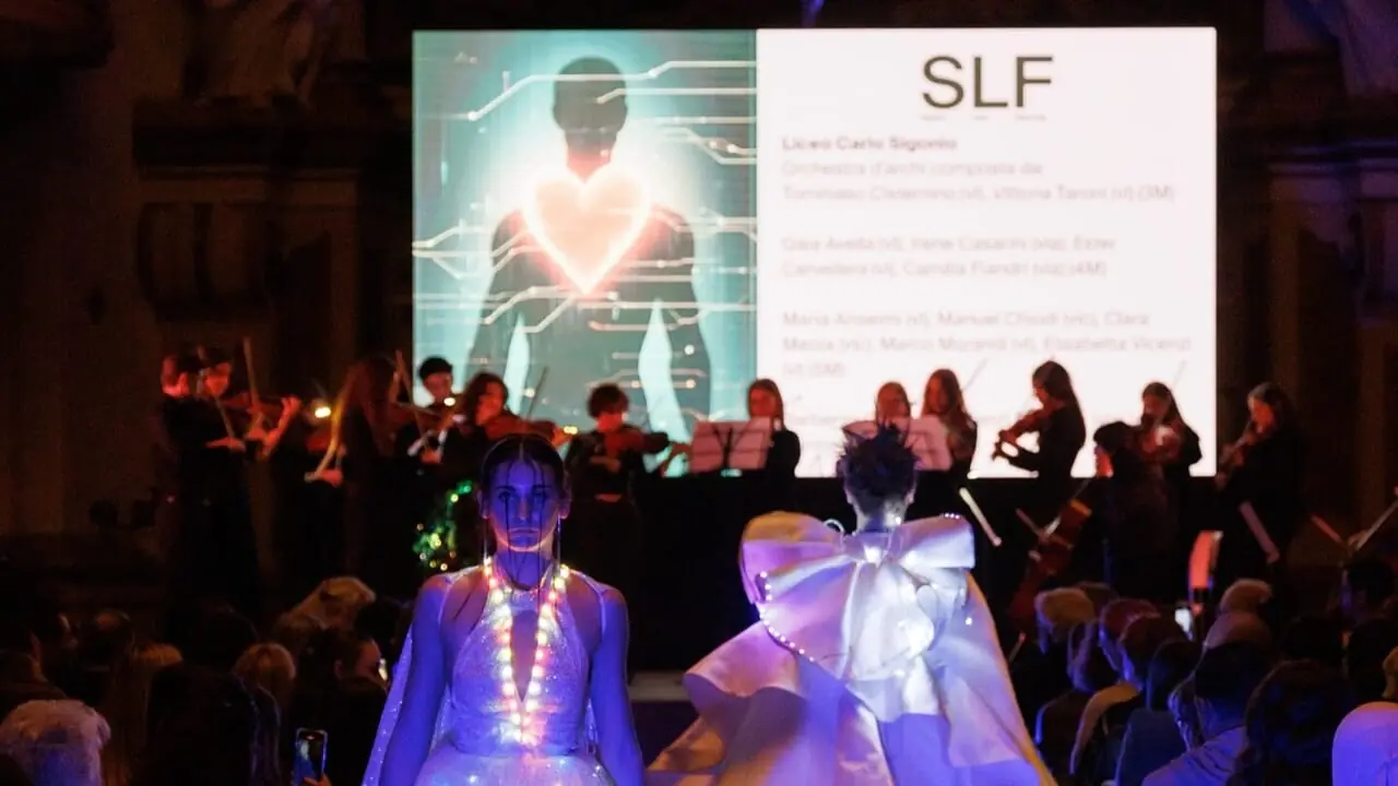 Il festival delle IntelligenzE sconfina a Carpi: quattro giorni per capire chi pensa meglio, noi o la macchina