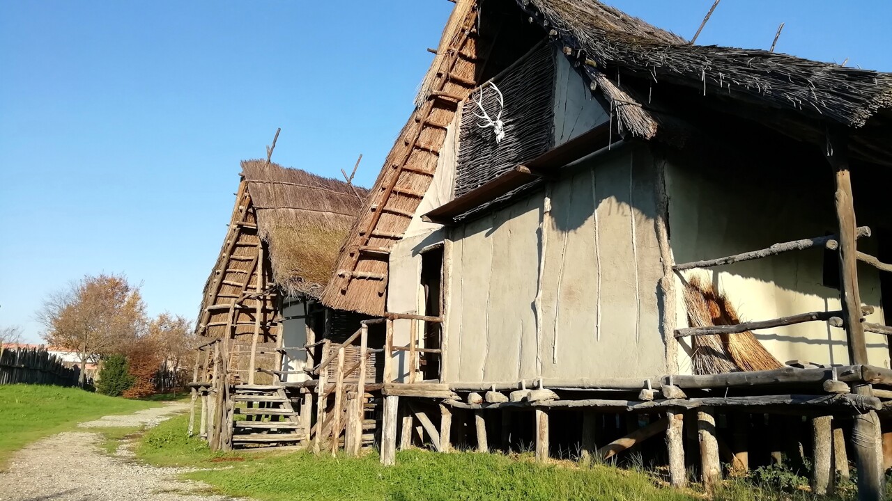 Terramara di Montale: quando l'archeologia fa il salto nel futuro