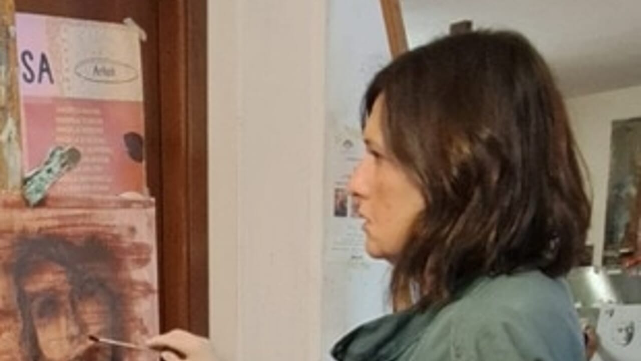Tra volti e paesaggi dell'anima: a Pavullo la pittura empatica di Daniela Giovanelli