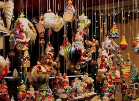 Un Natale che scalda i cuori: Novi si prepara alla festa con "Feliz Navidad"