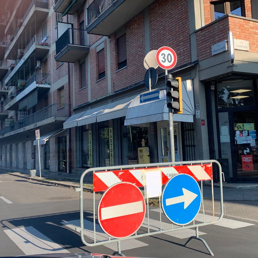 Via Berengario chiusa per due giorni: cantitier fino al 1ottobre.