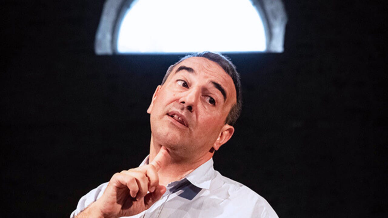 Un weekend di teatro che scava nell'anima: "Non una grande storia"
