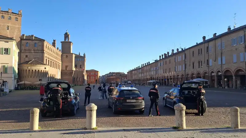 Weekend sicuro a Carpi: i Carabinieri identificano 135 persone tra centro storico e aree commerciali