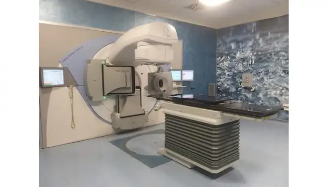 Radioterapia di Carpi a rischio: il futuro incerto del reparto oncologico