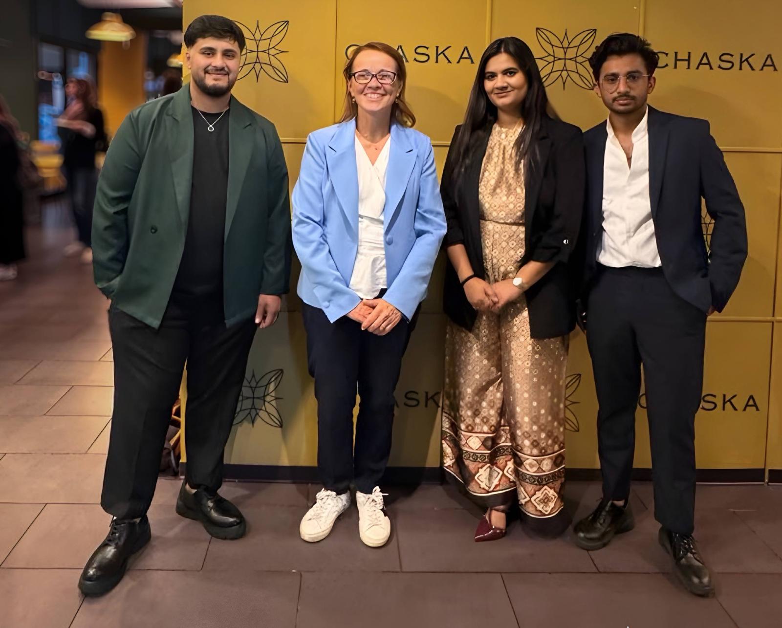 Festa al ristorante Chaska di Carpi con l'assessore Calzolari