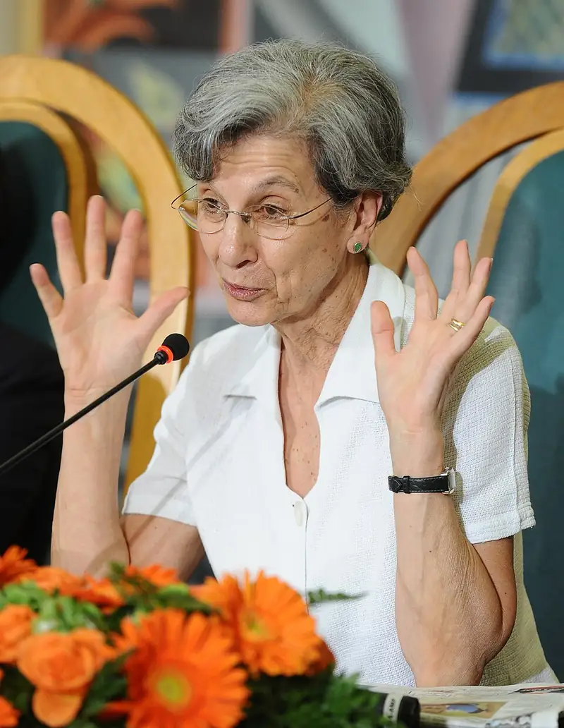 La famiglia naturale? Un mito da sfatare a Carpi