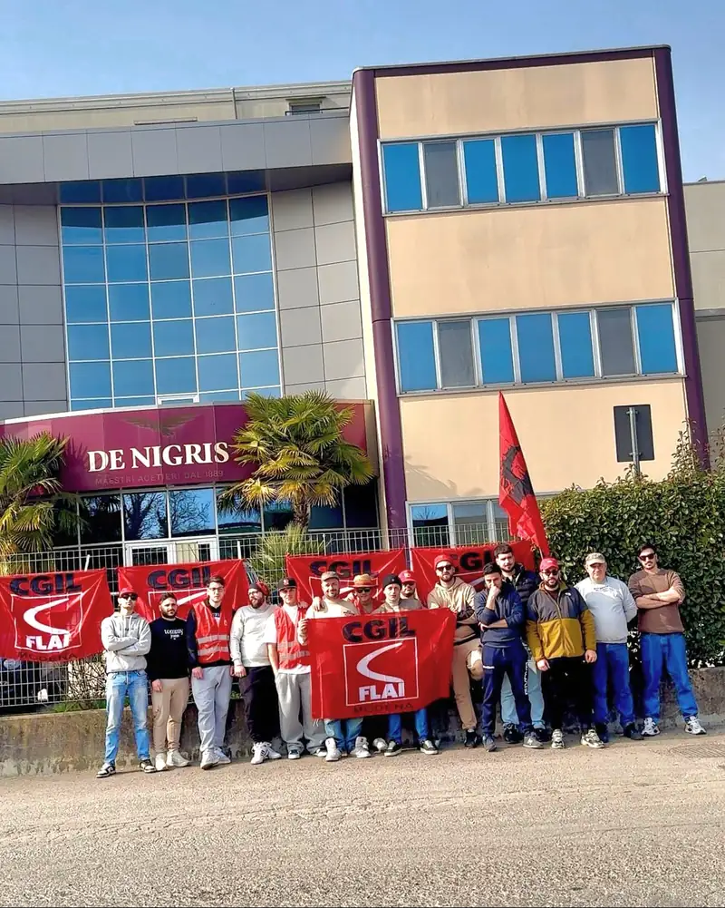 Sciopero all'acetificio De Nigris di Carpi: lavoratori chiedono riconoscimento delle competenze